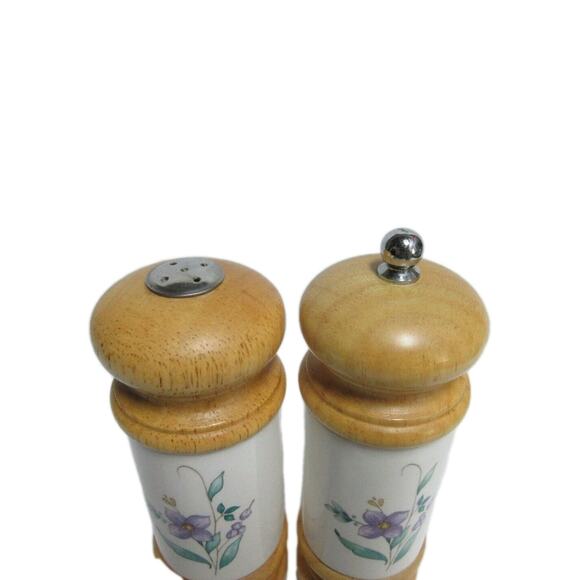Vintage Mr. Dudley Blue VIOLET Wood & Ceramic Pepper Grinder and Salt Shaker - Picture 3 of 5